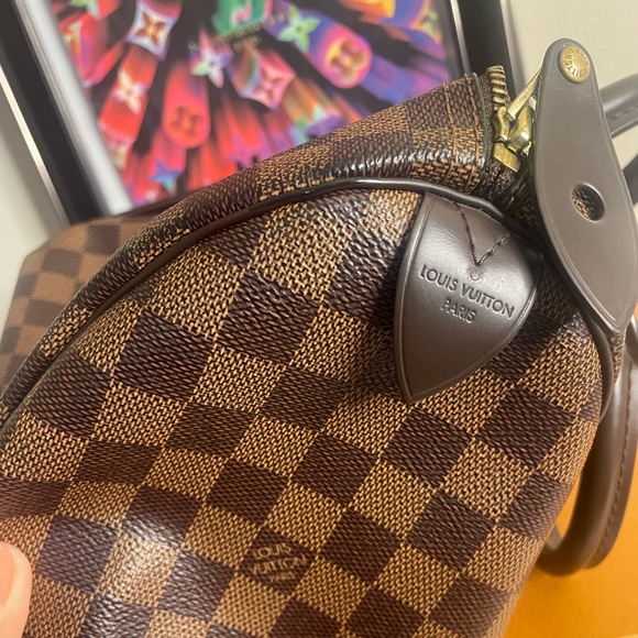 🎉SOLD✨🎉Authentic Louis Vuitton Damier Ebene Speedy 30 (2019) - Picture 11 of 16
